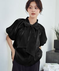 身長：170cm　着用サイズ：FREE　B：86 / W：61 / H：87