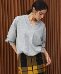身長：168cm　着用サイズ：Mサイズ　B：81 / W：60 / H：89