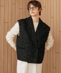 身長：173cm　着用サイズ：Mサイズ　B：81 / W：61 / H：89