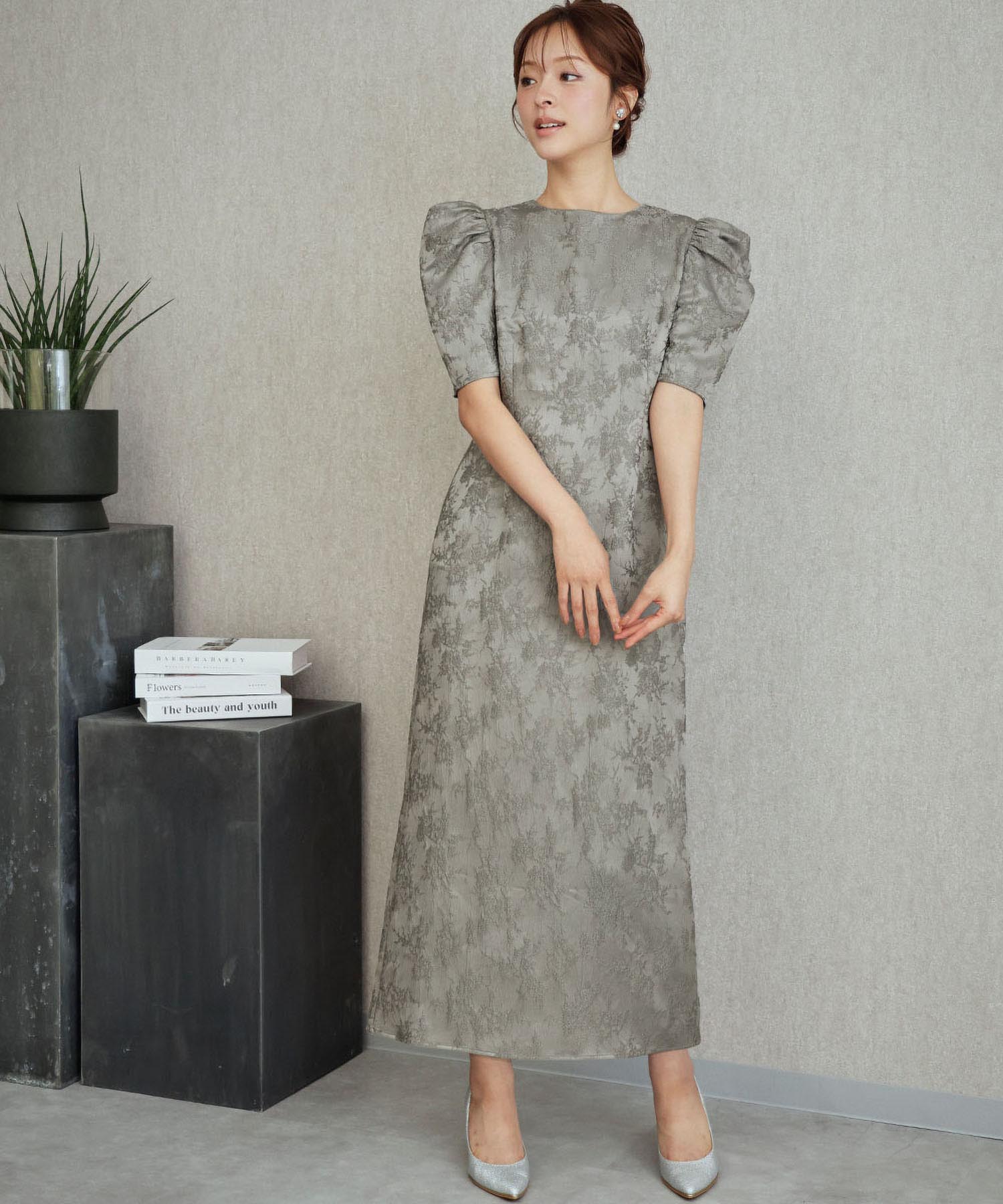 et.UNiVER パフスリーブ ジャガード ロングワンピース 結婚式・お呼ばれ対応 | 花柄ジャガードロングワンピースドレス