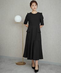 身長：170cm　着用サイズ：Mサイズ　B：86 / W：61 / H：87