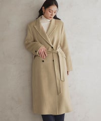ベージュ
