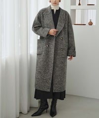 グレー
