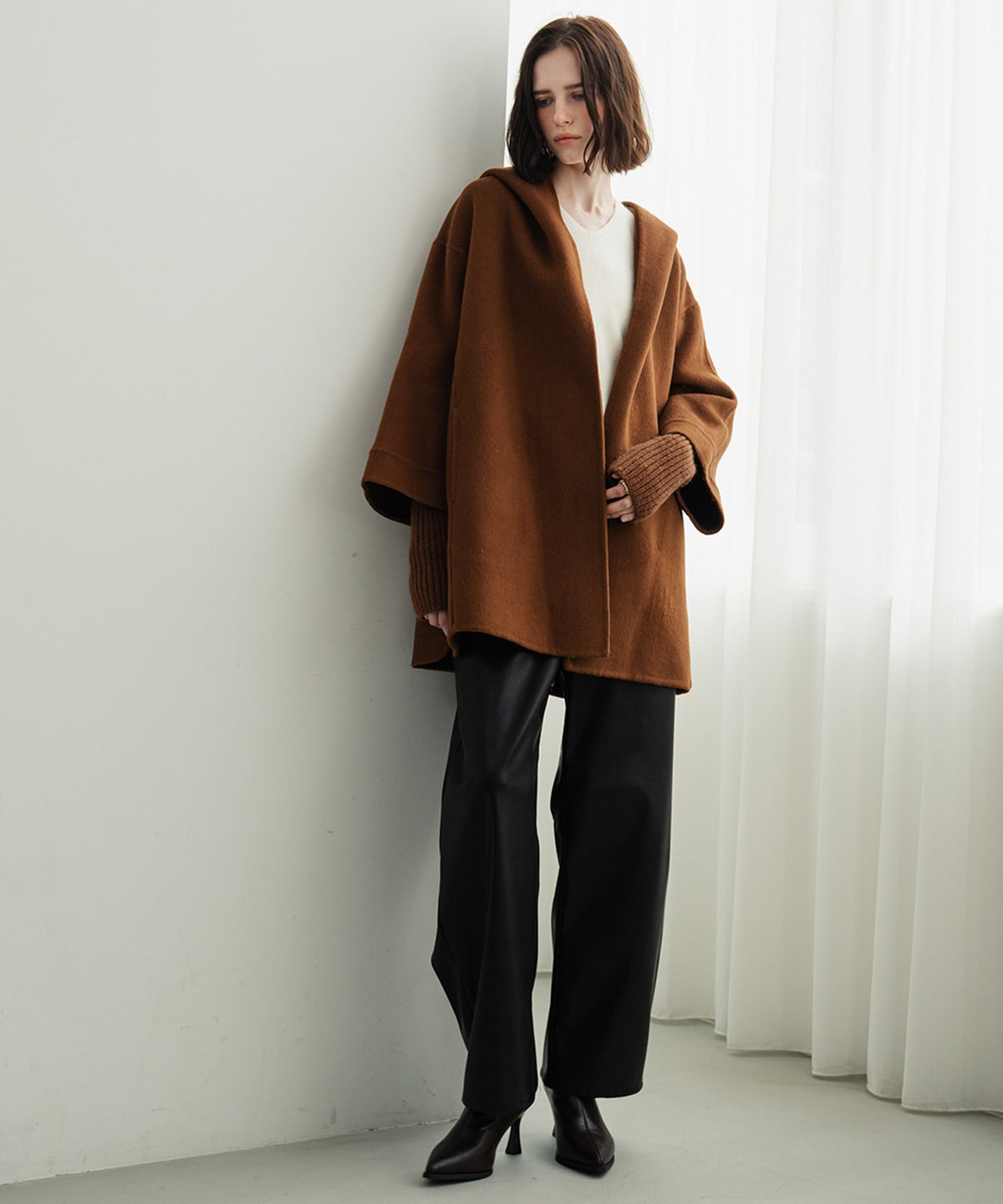 身長：172cm　着用サイズ：FREE　B：70 / W：60 / H：84