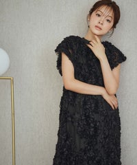 身長：170cm　着用サイズ：オリジナルサイズ　B：86 / W：61 / H：87
